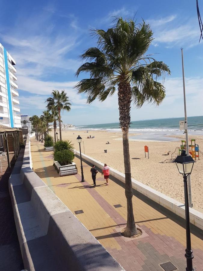 La Costilla Centro Y Playa Rota Ngoại thất bức ảnh